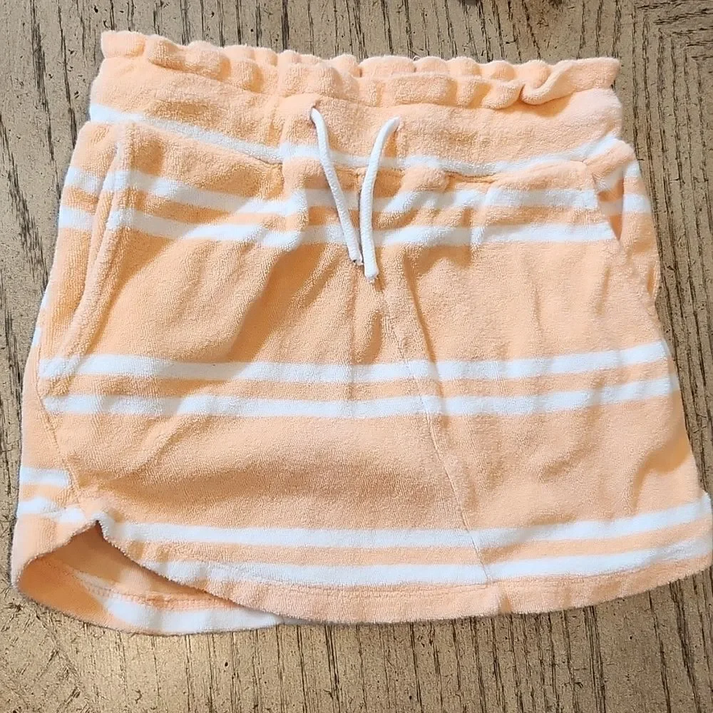 Girls 2 piece set skirt and crop top XS 4/5